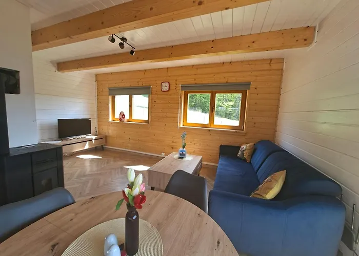 Nad Cicha -domki Caloroczne W Gorach 펜션 *